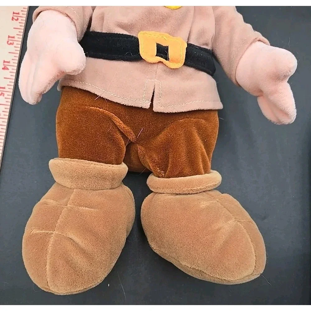 Disney Snow White Dwarfs Lot Of 3 Small HAPPY Larger SNEEZY GRUMPY Plush Stuffed